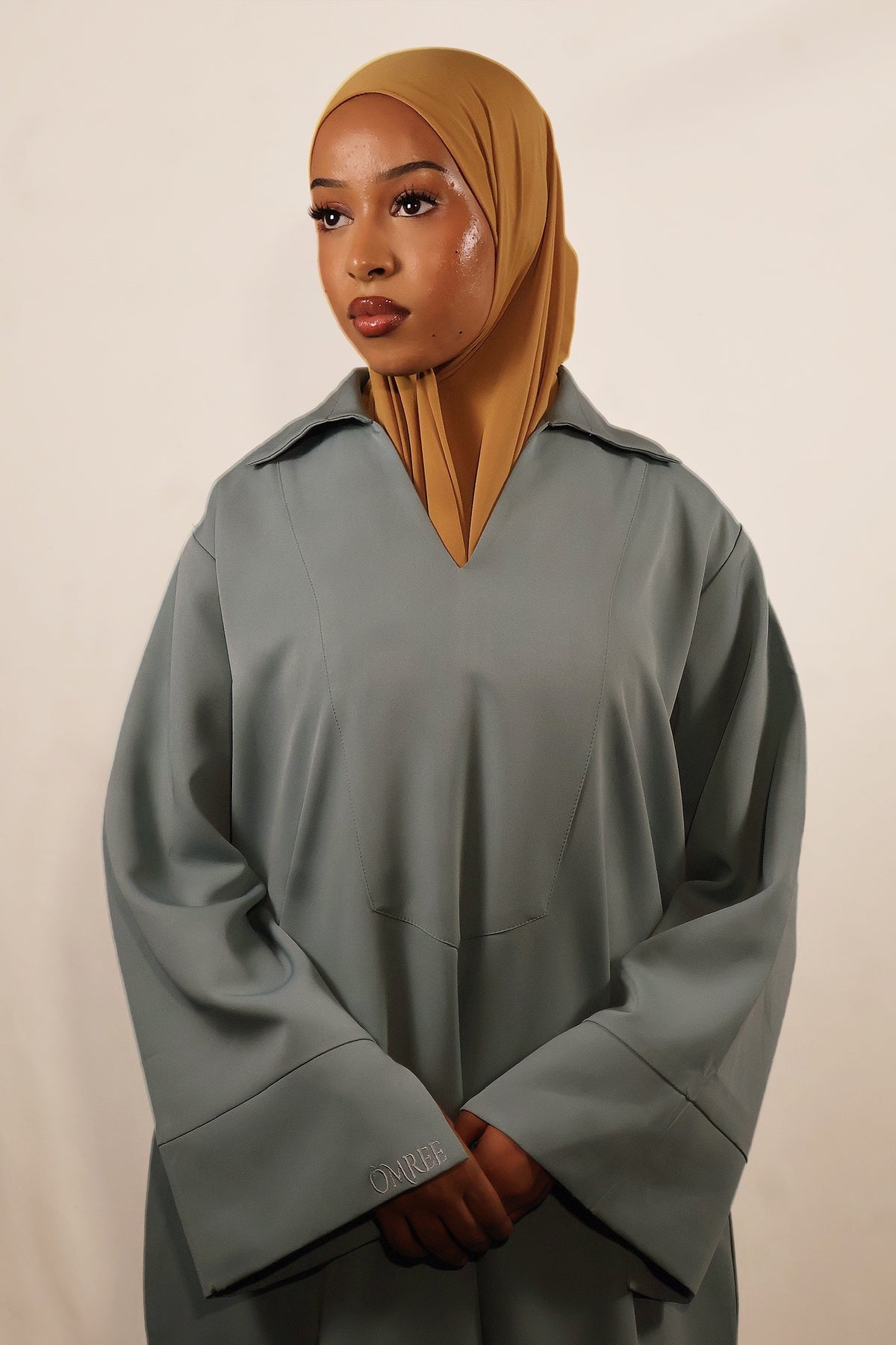 Yawmi Abaya | Chelsea